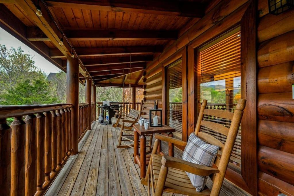 2-Bedroom Cabin With 2 Master Suites, Loft, Half-Bath And Hot Tub In A Serene Resort Setting Sevierville Exterior foto