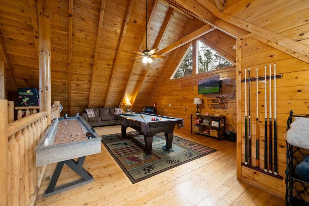 2-Bedroom Cabin With 2 Master Suites, Loft, Half-Bath And Hot Tub In A Serene Resort Setting Sevierville Exterior foto