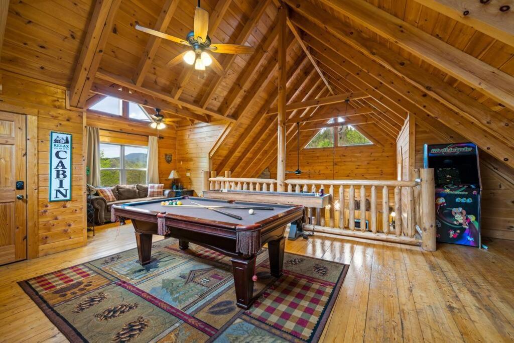 2-Bedroom Cabin With 2 Master Suites, Loft, Half-Bath And Hot Tub In A Serene Resort Setting Sevierville Exterior foto